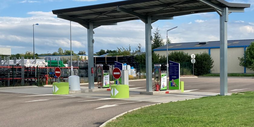 Gaz’up ouvre une station publique multi-énergies renouvelables à Digoin, Saône-et-Loire